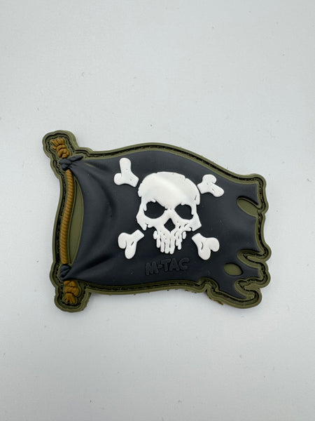 Skull & Crossbones Flag PVC Morale Patch – Tactical Outfitters